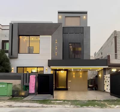 10 Marala House Available For Rent