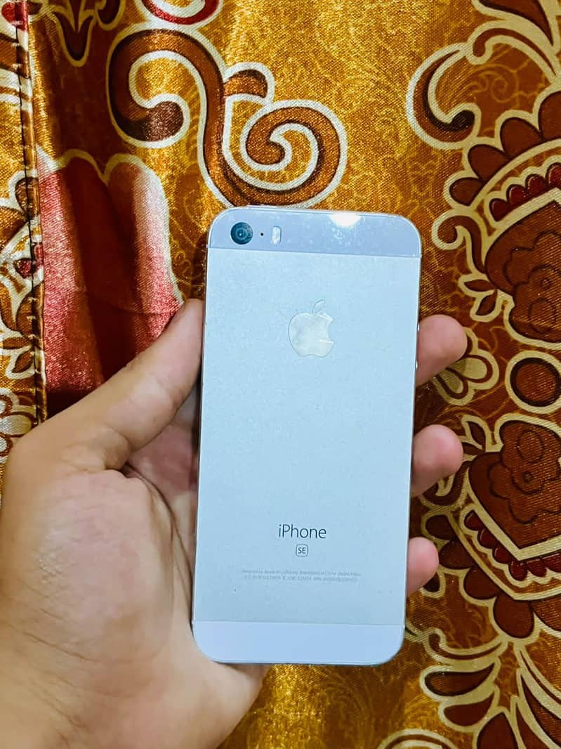 Apple iPhone SE 1