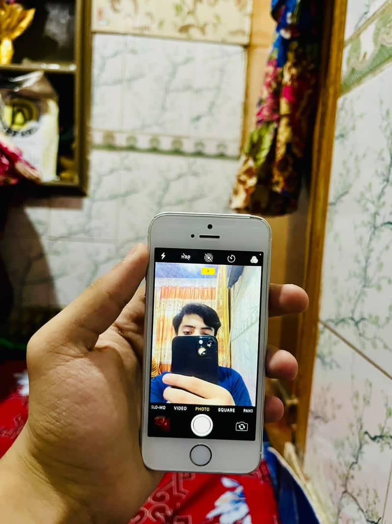 Apple iPhone SE 2
