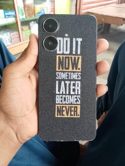 Realme Note 60