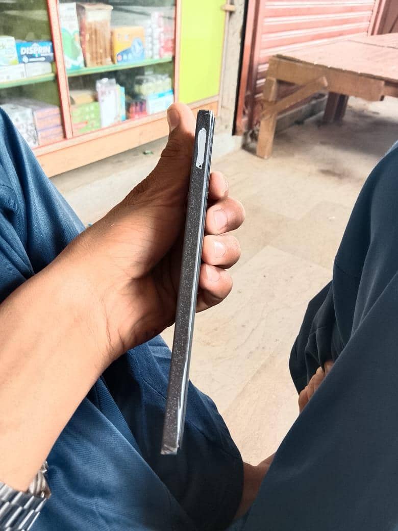 Realme Note 60 3