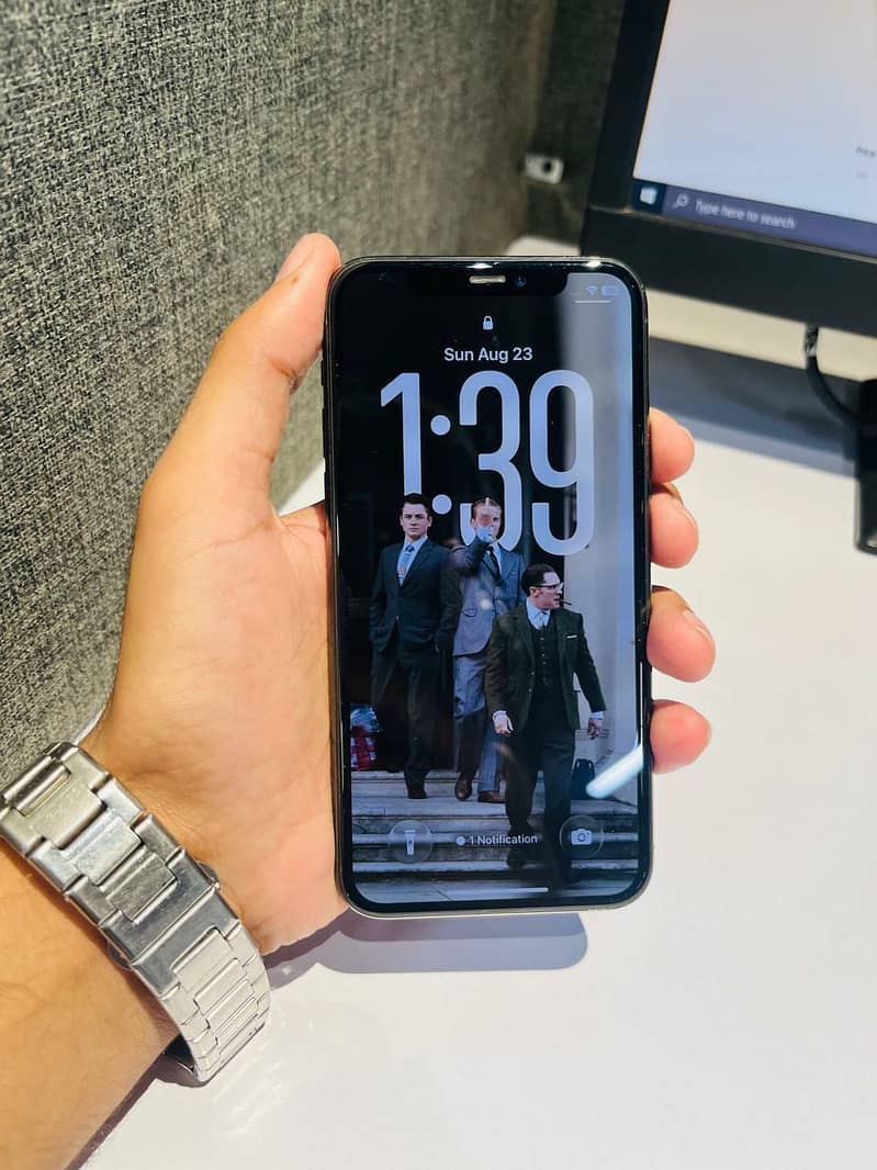 Apple iPhone 11 Pro 0