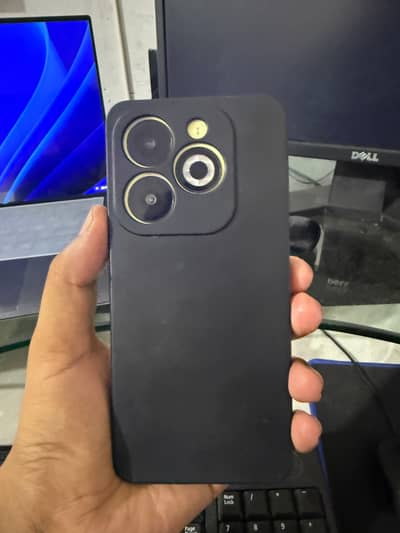 Infinix Smart 8 Pro 4/128 with Box & charger