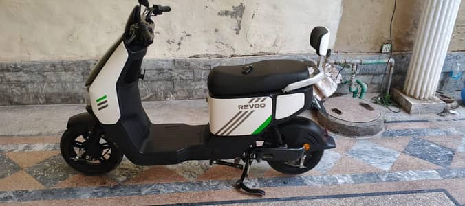 REVOO 10 Model 2025