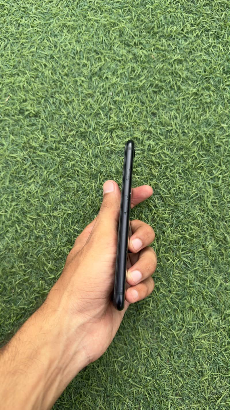 Apple iPhone SE 2 Generation 2