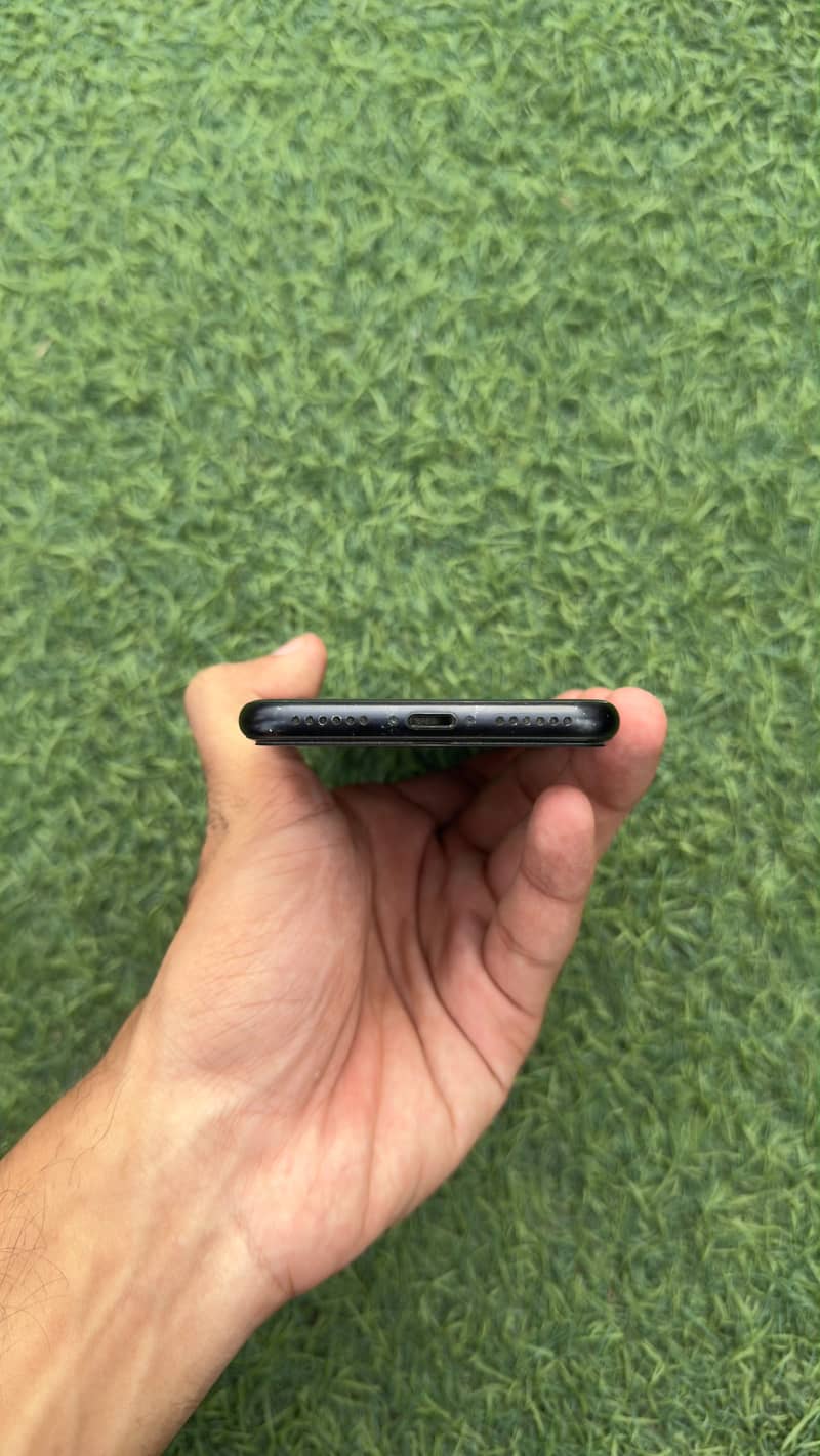 Apple iPhone SE 2 Generation 5