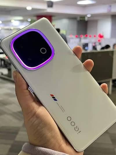 Vivo iQOO 13