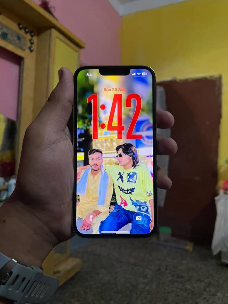 Apple iPhone 13 Pro 1