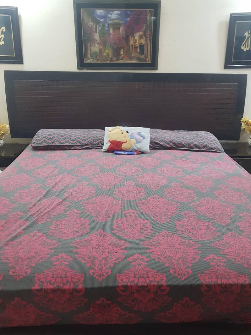 double bed 0