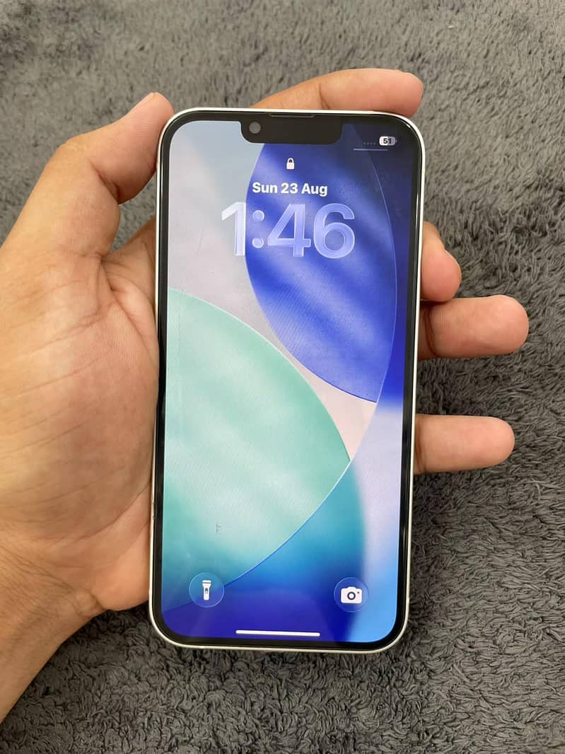Apple iPhone 13 2