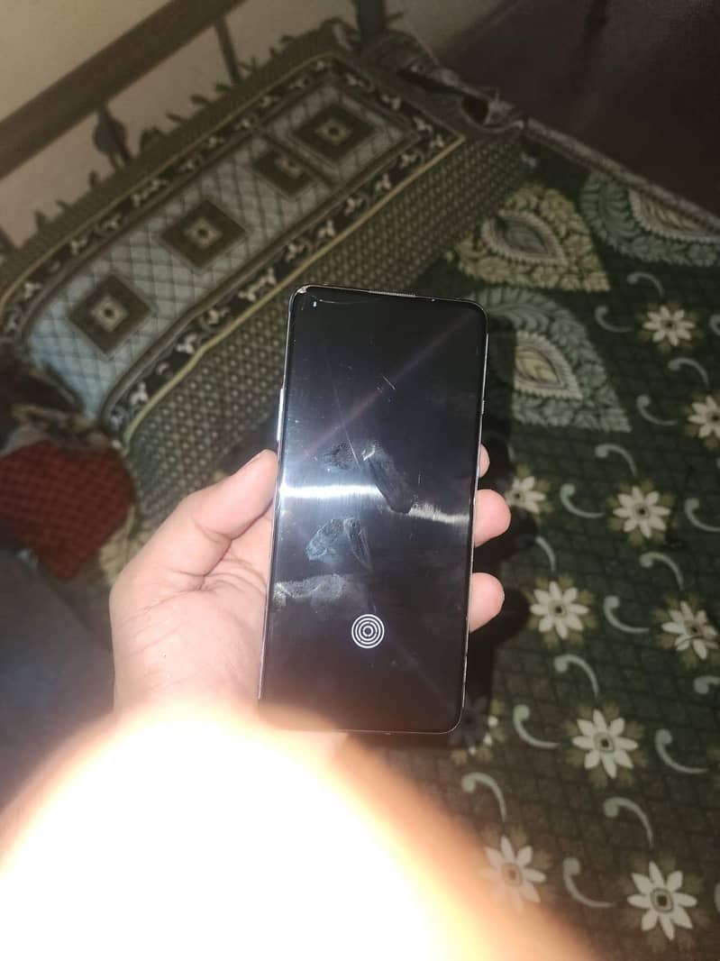 One Plus 9R 1