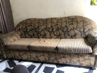 6 seater’s sofa set for urgent sale going to abroad