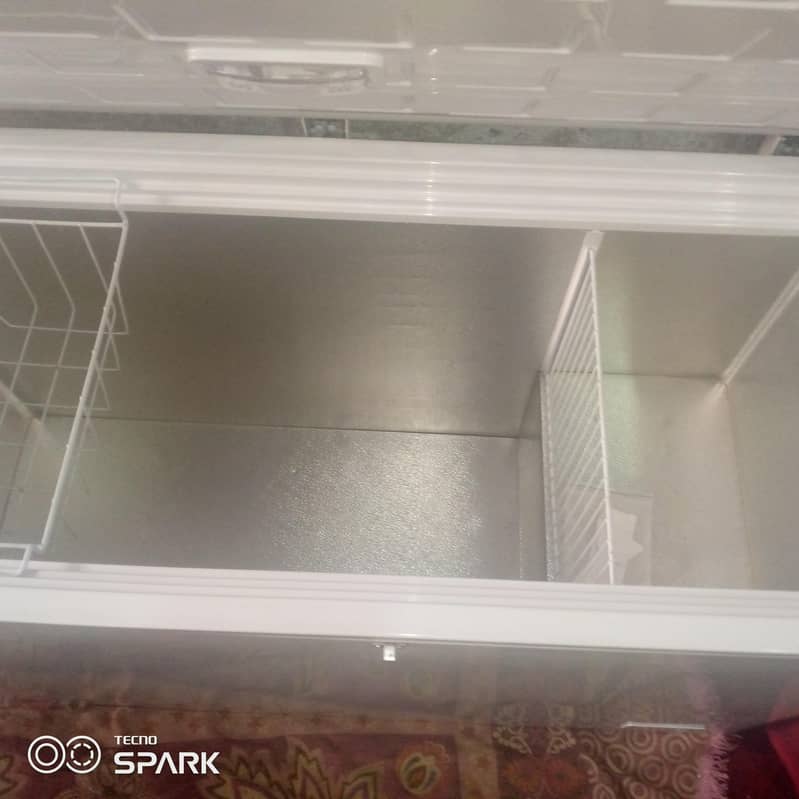 single door deep freezer 1