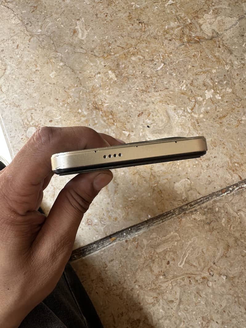 Tecno Spark 20C 0