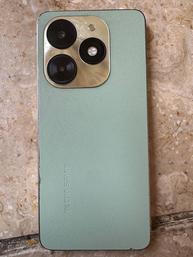 Tecno Spark 20C 1