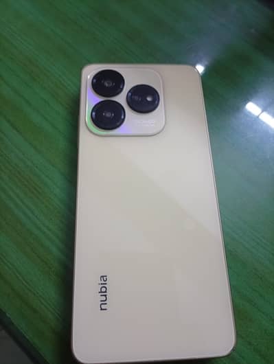Nubia V60