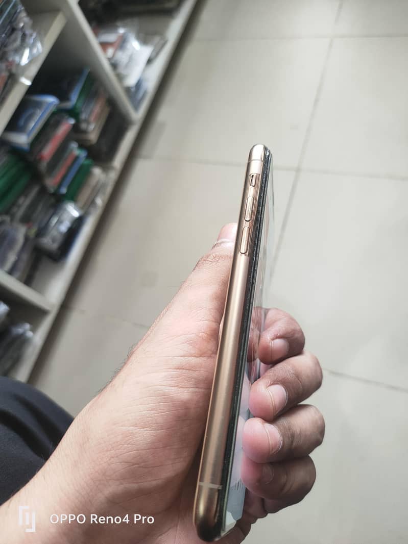 10/10 condition 64 Gb 1