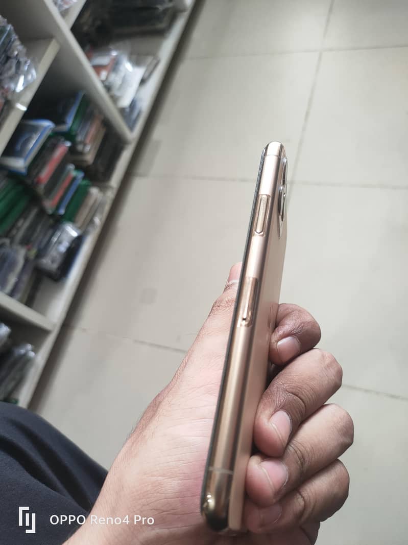 10/10 condition 64 Gb 2