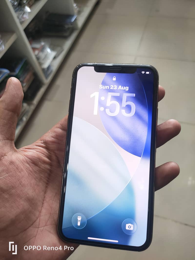 10/10 condition 64 Gb 5