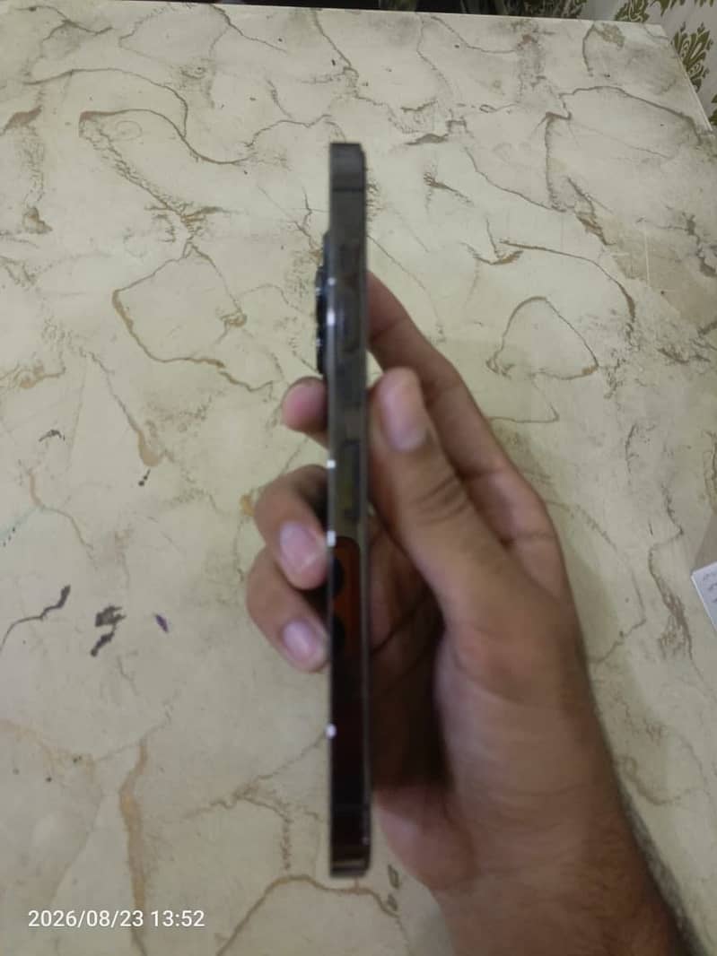 Apple iPhone 13 Pro Max 5