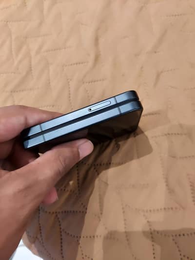 Samsung Mobile Z Flip 7