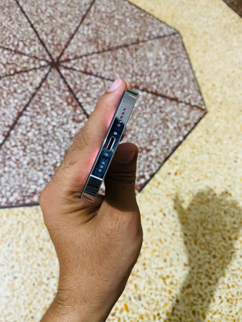 Apple iPhone 14 Pro 3