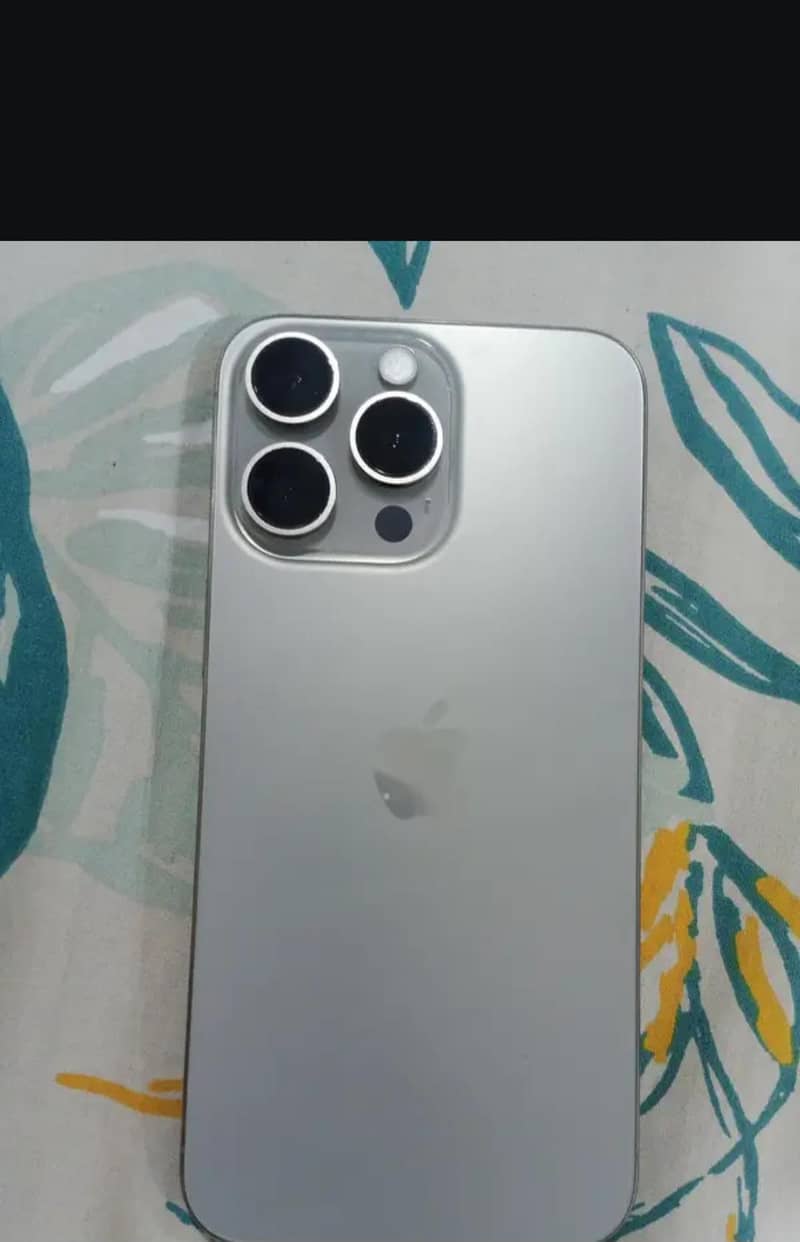 Apple iPhone 15 Pro Max 0