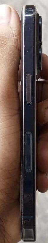 Apple iPhone 15 Pro 1