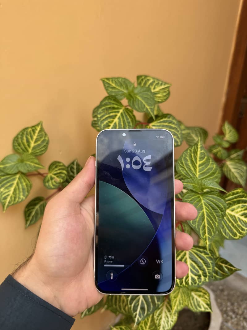 Apple iPhone 14 4