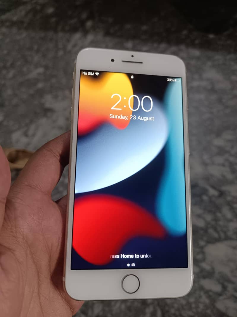 Apple iPhone 7 Plus 1