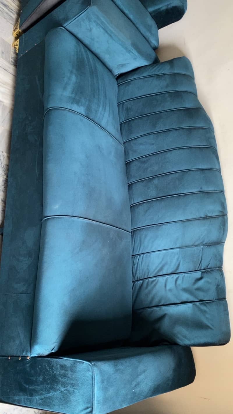 Sofa set with puffy 6