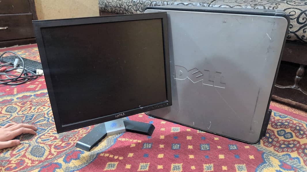 Desktop Computer LCD Keyboard 0