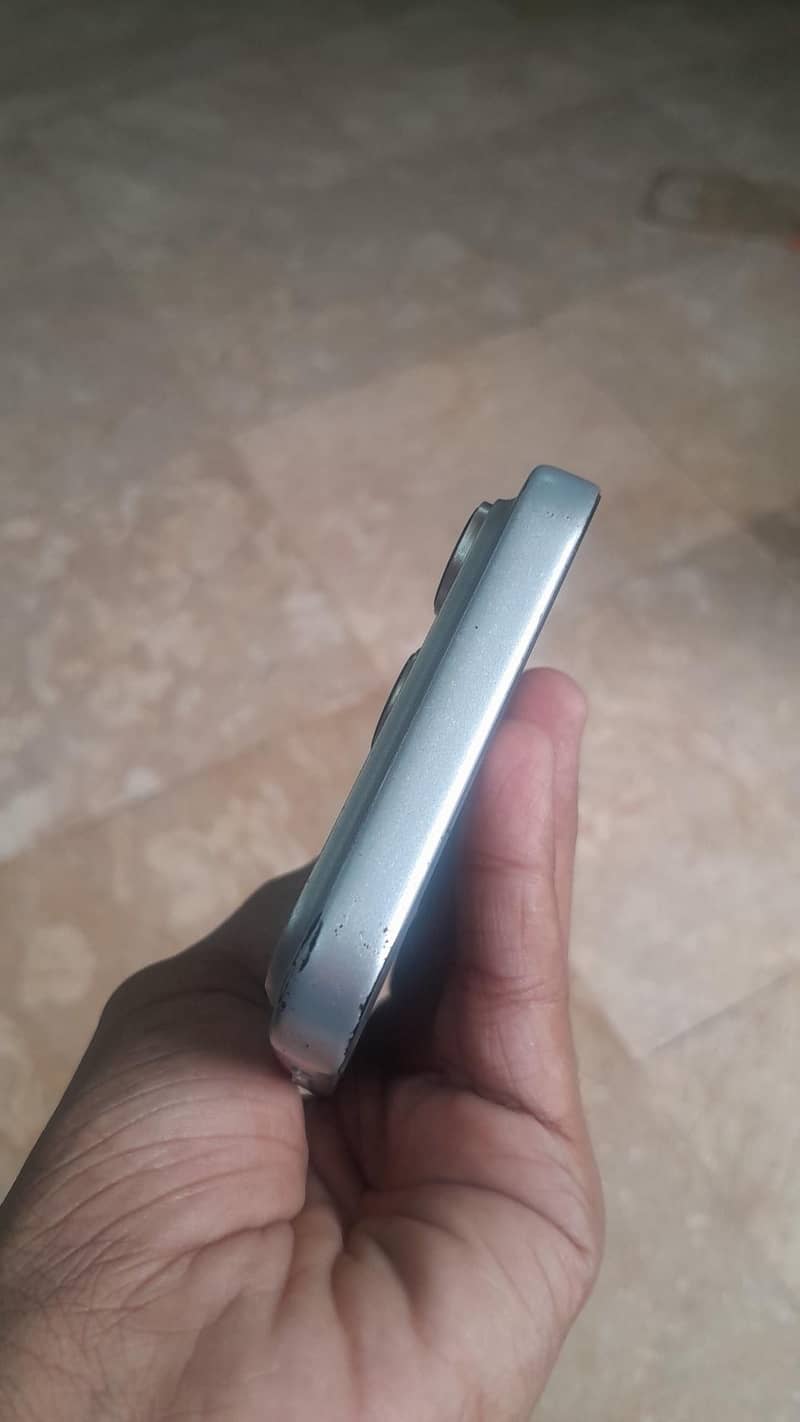 Apple iPhone 17 Pro Max 3