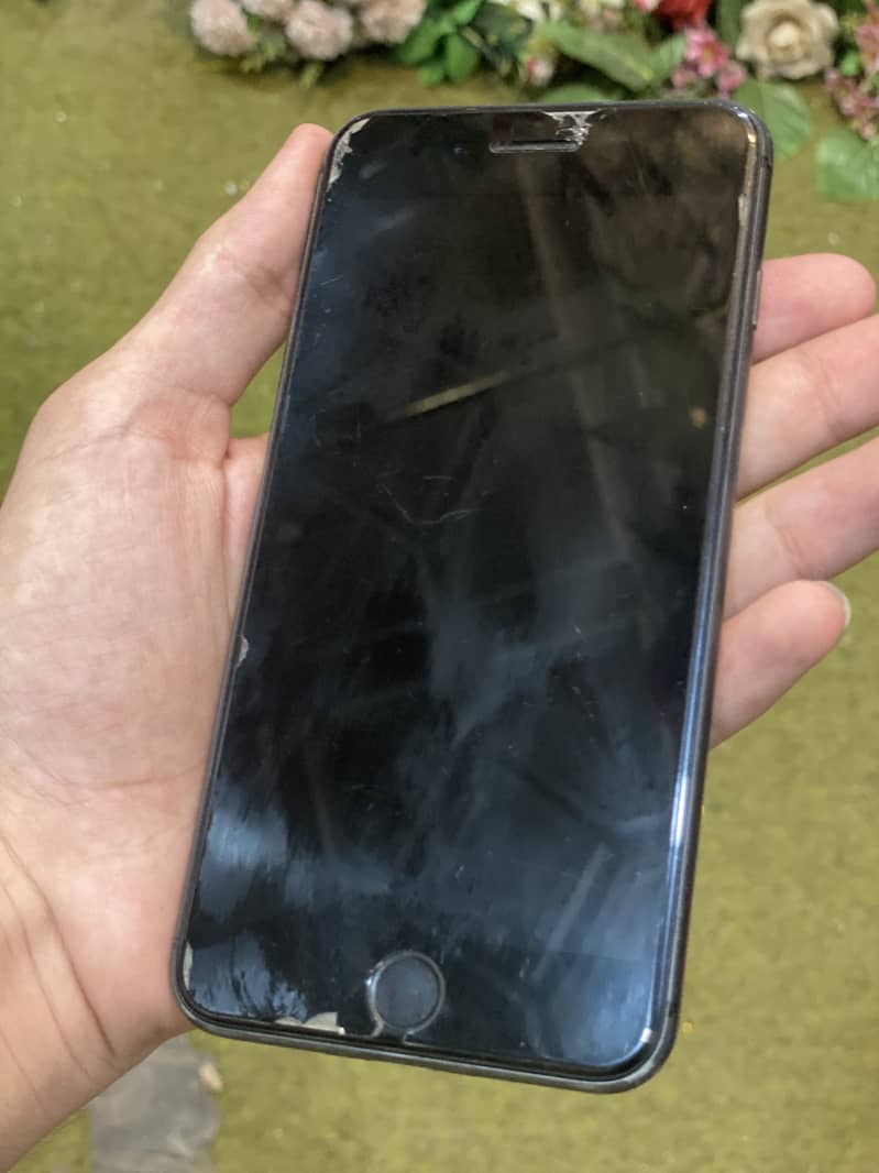 Apple iPhone 8 Plus 2