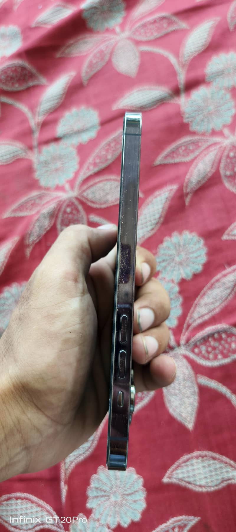 Apple iPhone 14 Pro Max 1