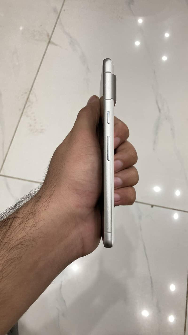 Google Pixel 7 3
