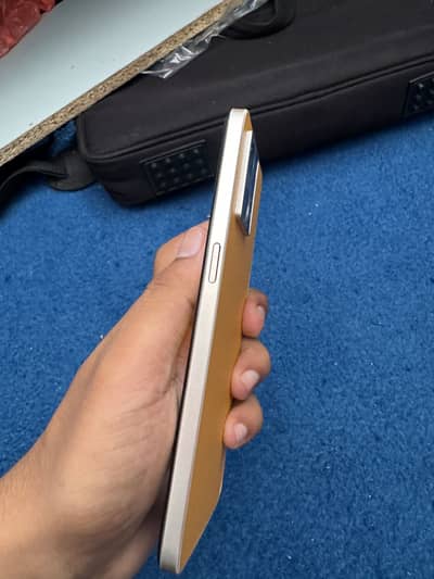 OPPO F21 Pro