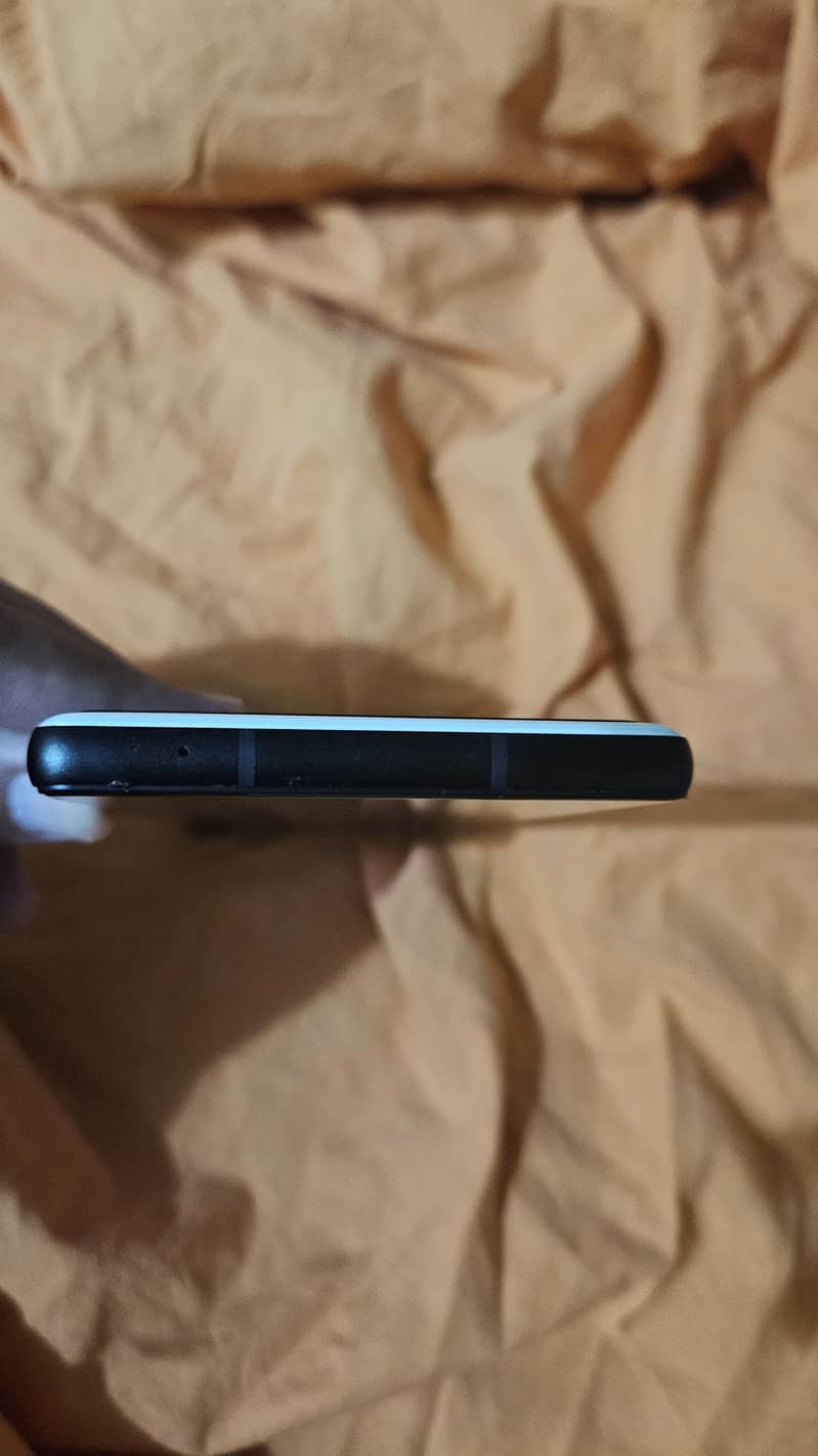 Google Pixel 6a 1