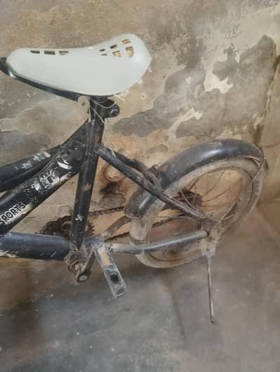 urgent kids cycle for sale. 5  6 years