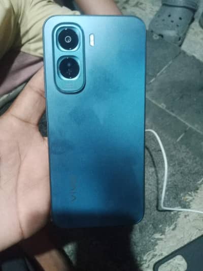 vivo y500