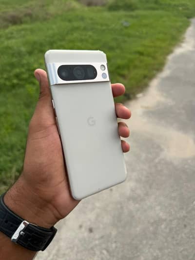 Google Pixel 8 Pro