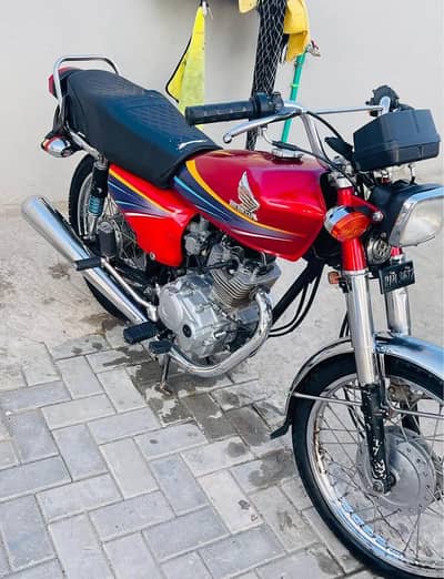 Honda 125 2012 model total original03291319927