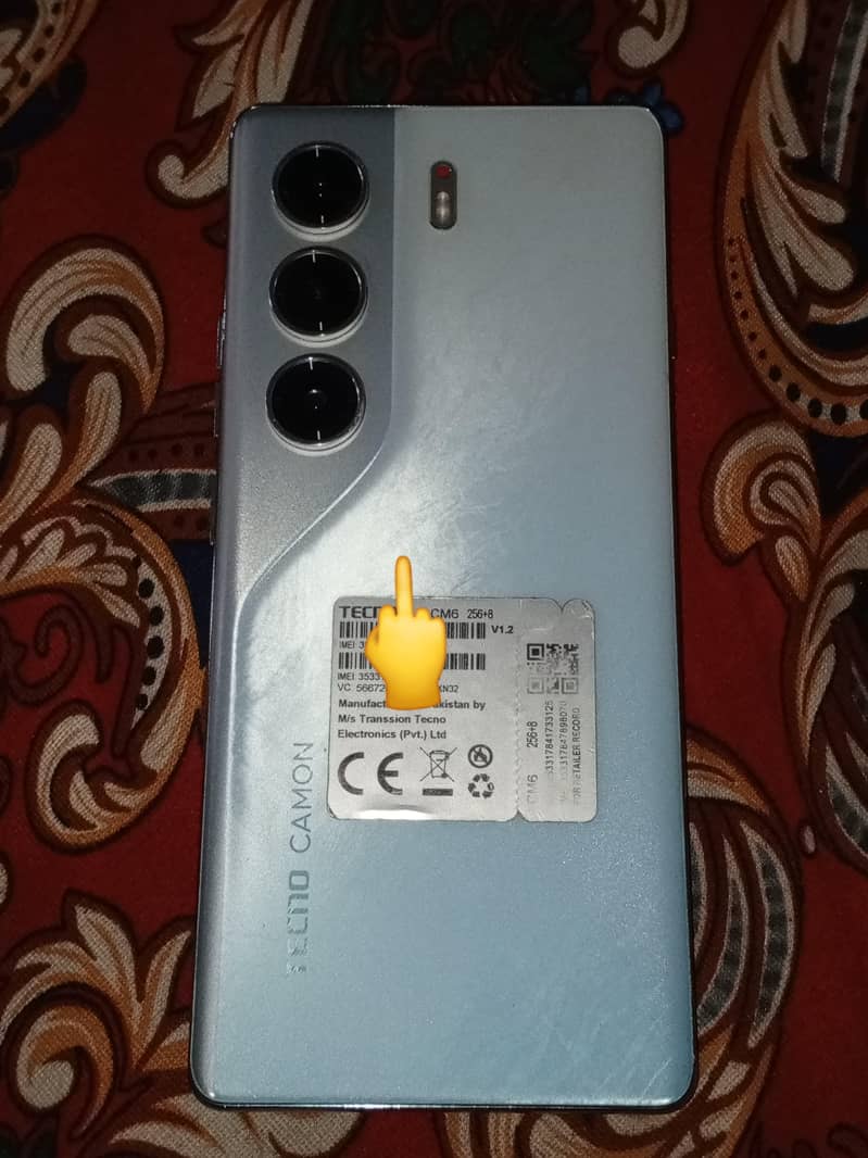 Tecno CAMON 40 Pro 1