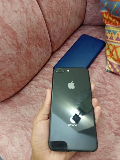 Apple iPhone 8 Plus