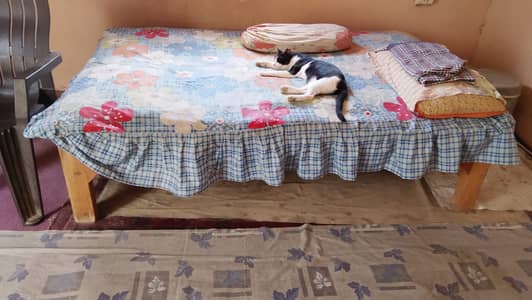 My Home Used items Takhat, Toster & Corner Divider For Sale
