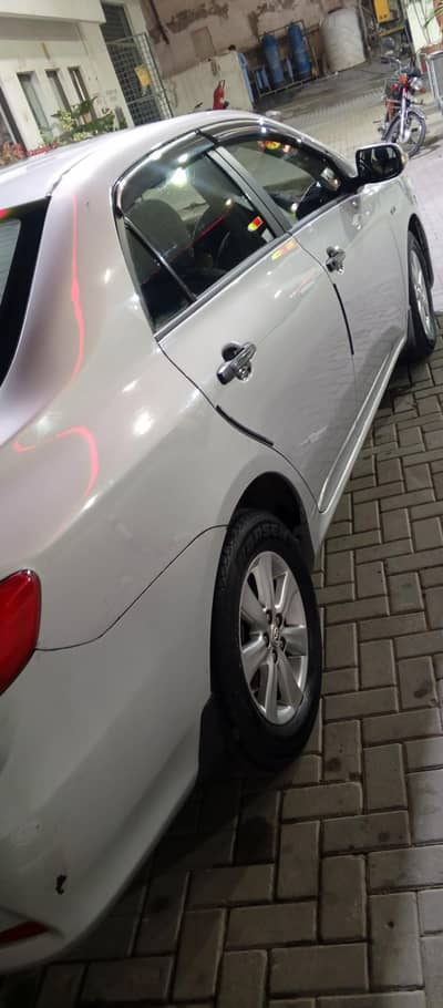 Toyota Corolla GLI 2011