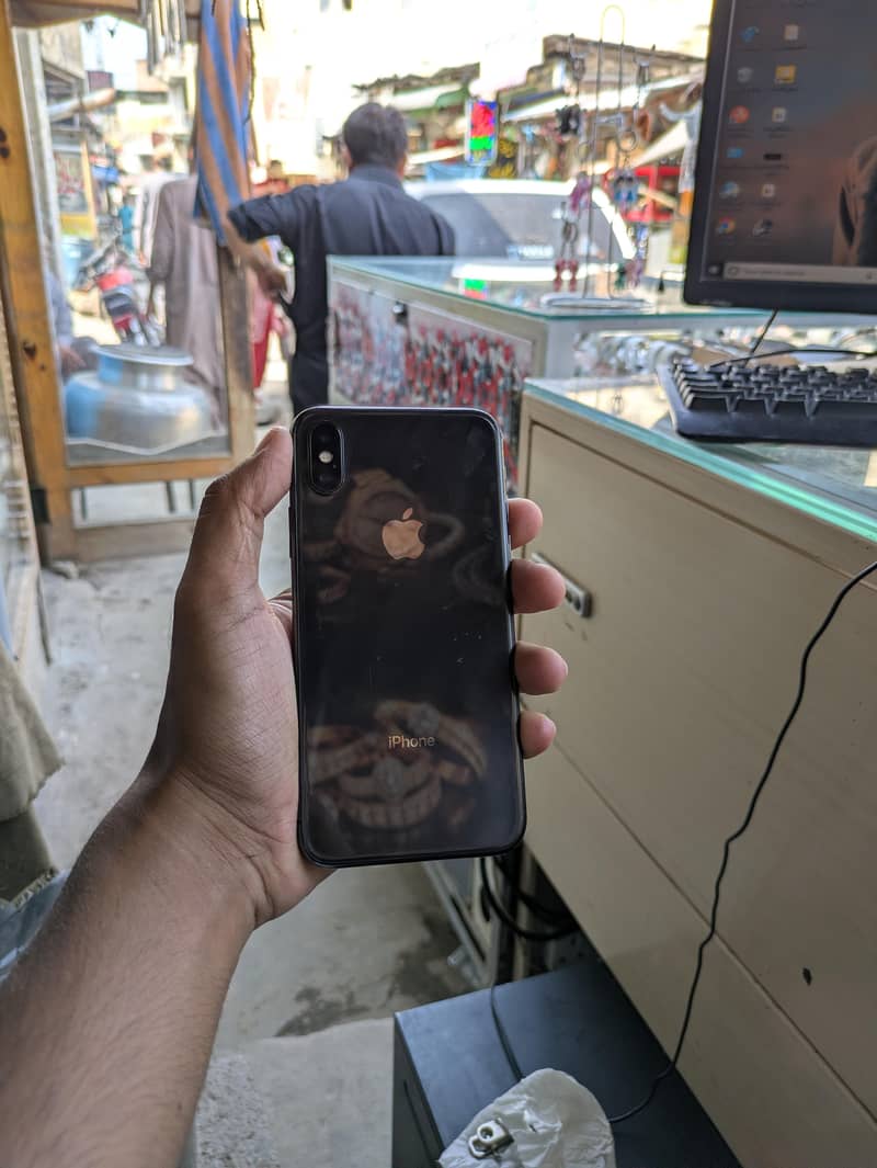 Apple iPhone X 2