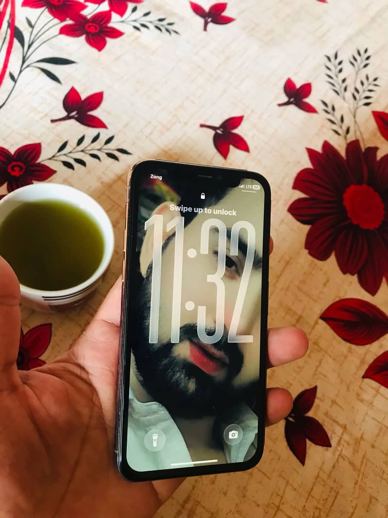 Apple iPhone 11 Pro 1
