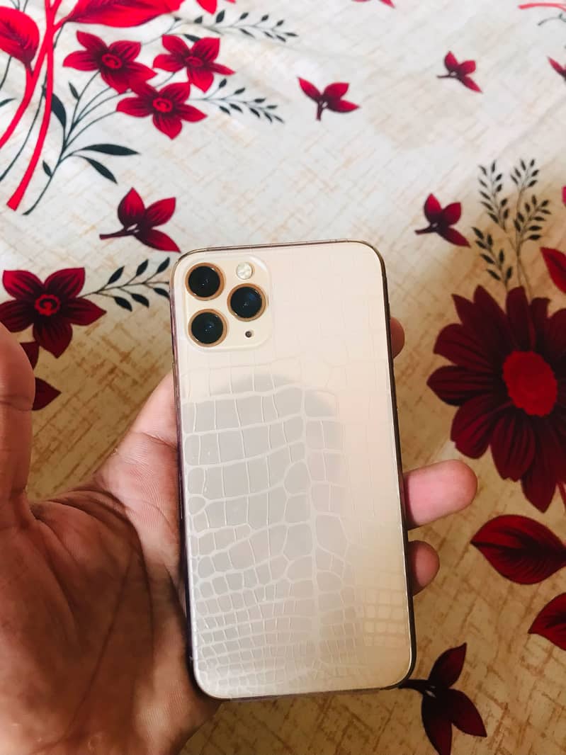 Apple iPhone 11 Pro 3