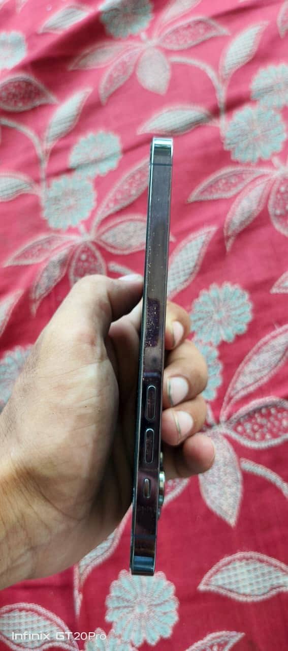Apple iPhone 14 Pro Max 3